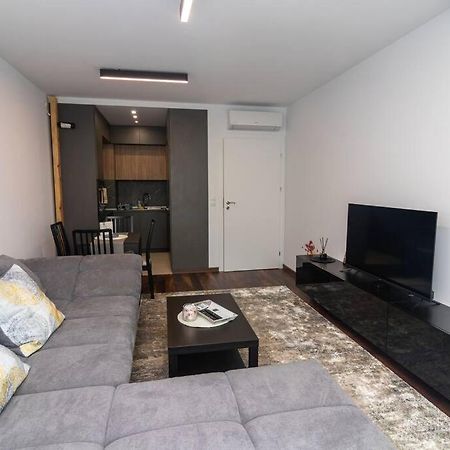 Georgi'S 1 Bedroom Quiet Apartment With Garage Sofía Exterior foto